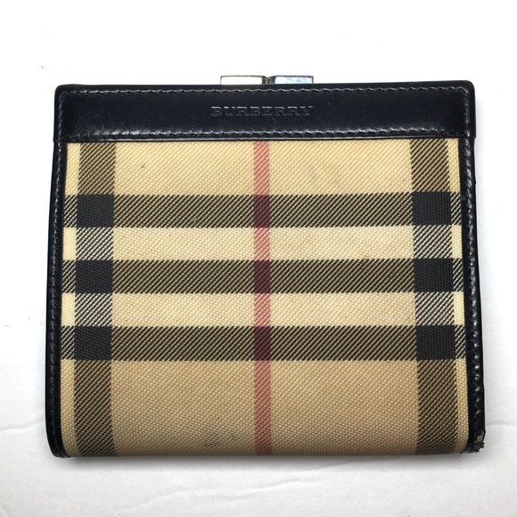 Burberry Handbags - Burberry bifold Leather Coin purse wallet